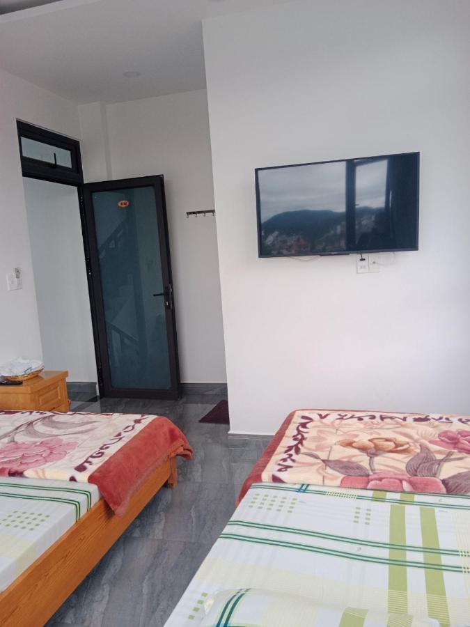 Nha Nghi Gia Tien Lägenhet Dalat Exteriör bild