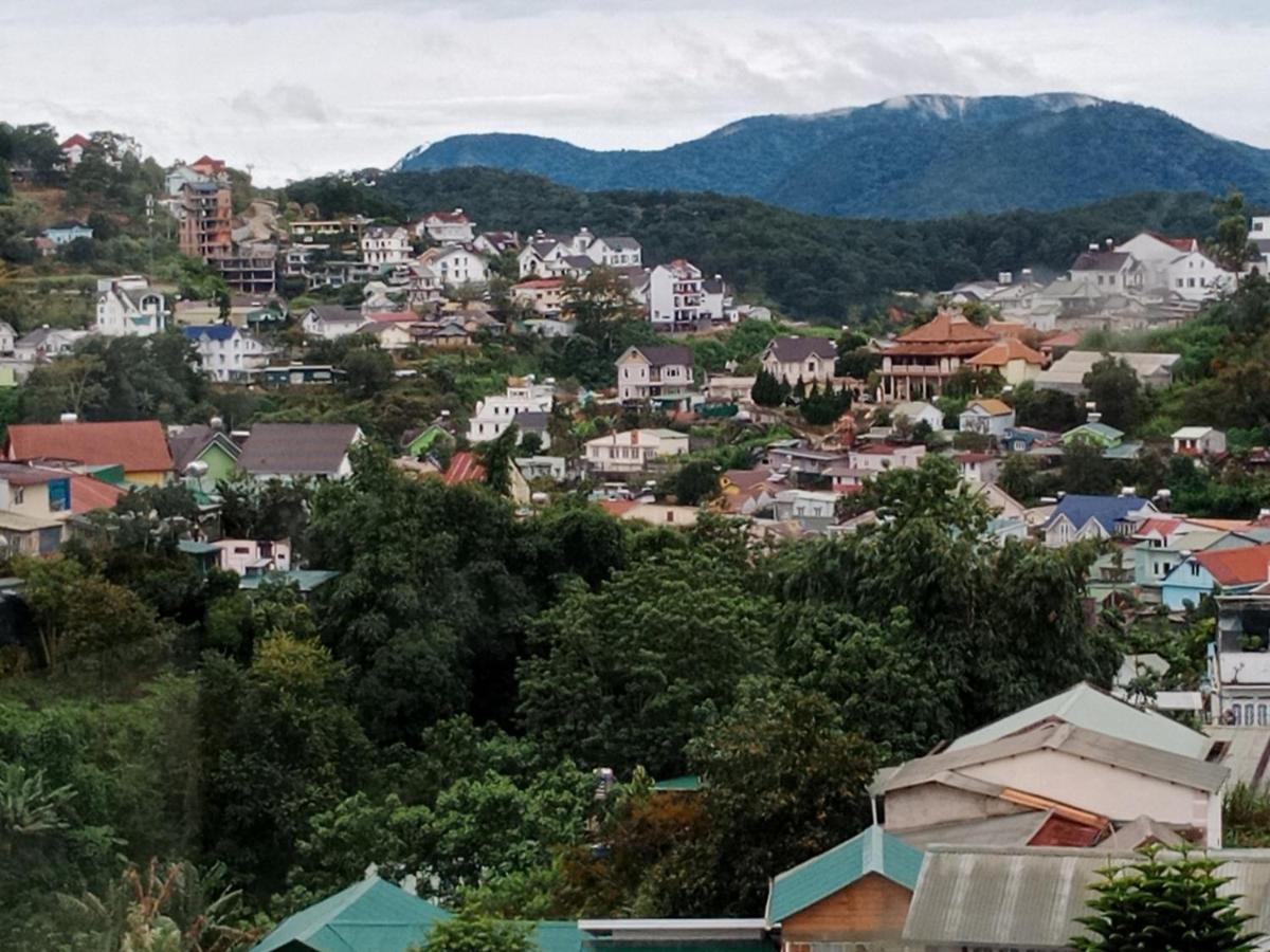 Nha Nghi Gia Tien Lägenhet Dalat Exteriör bild